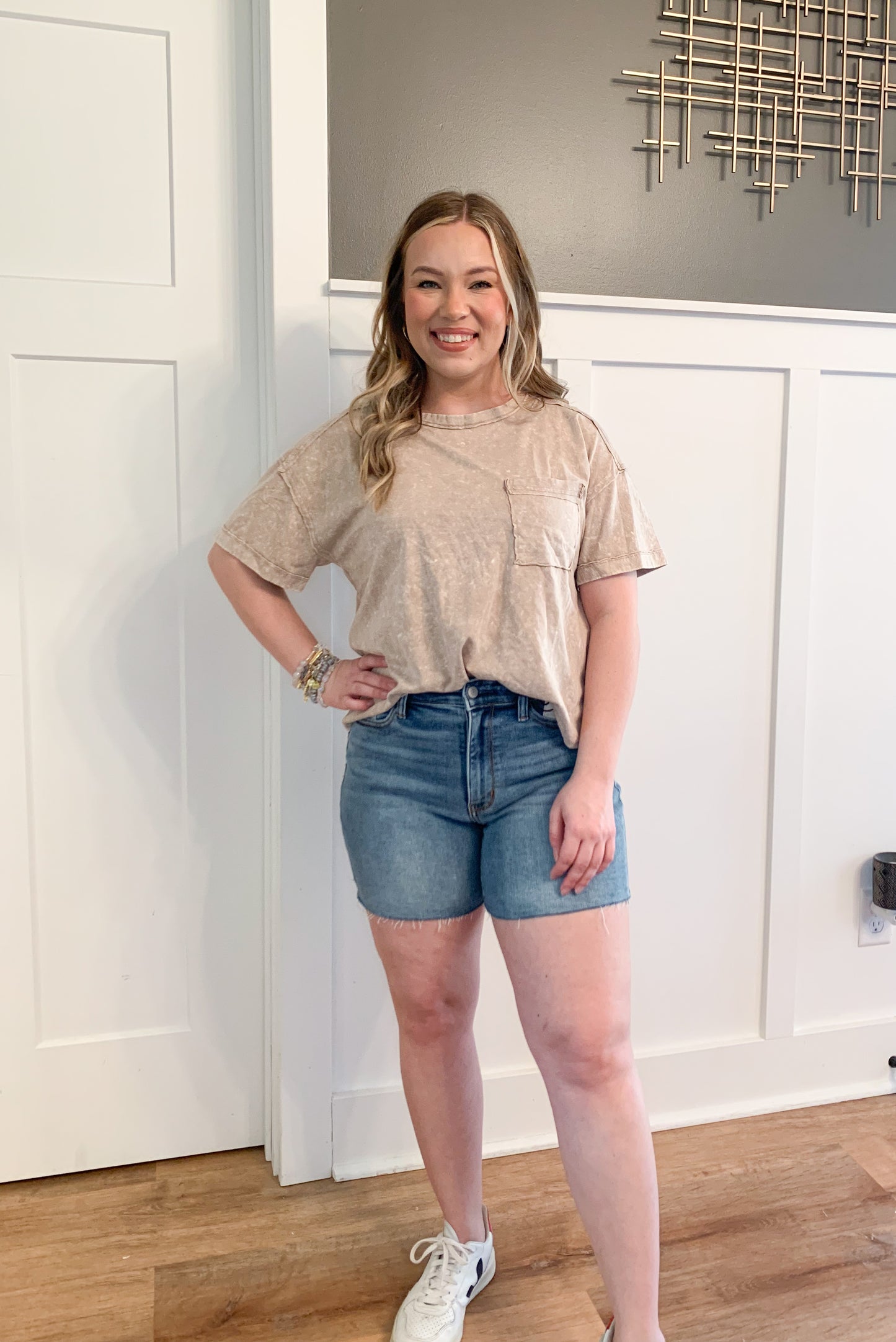 Mildred Acid Wash Pocket Tee, Taupe