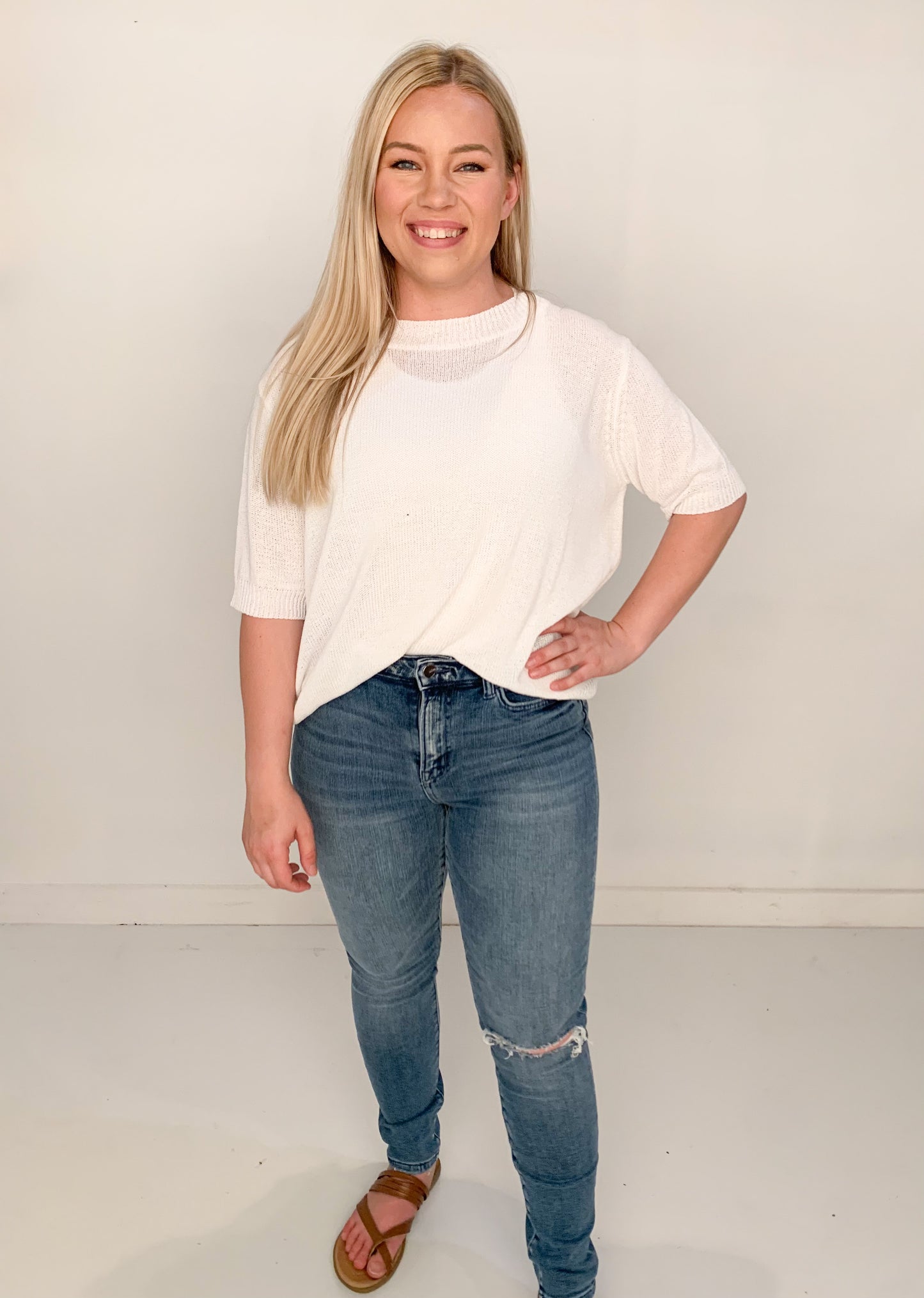 Jordi Short Sleeve Sweater Top, White