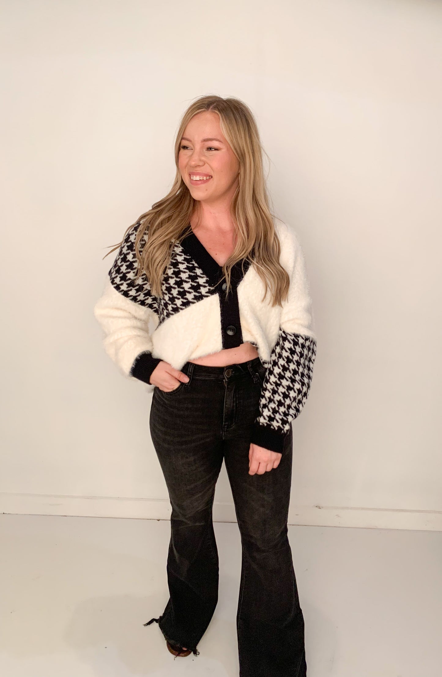 Rae Color Block Houndstooth Button Up Cardigan, Black/White