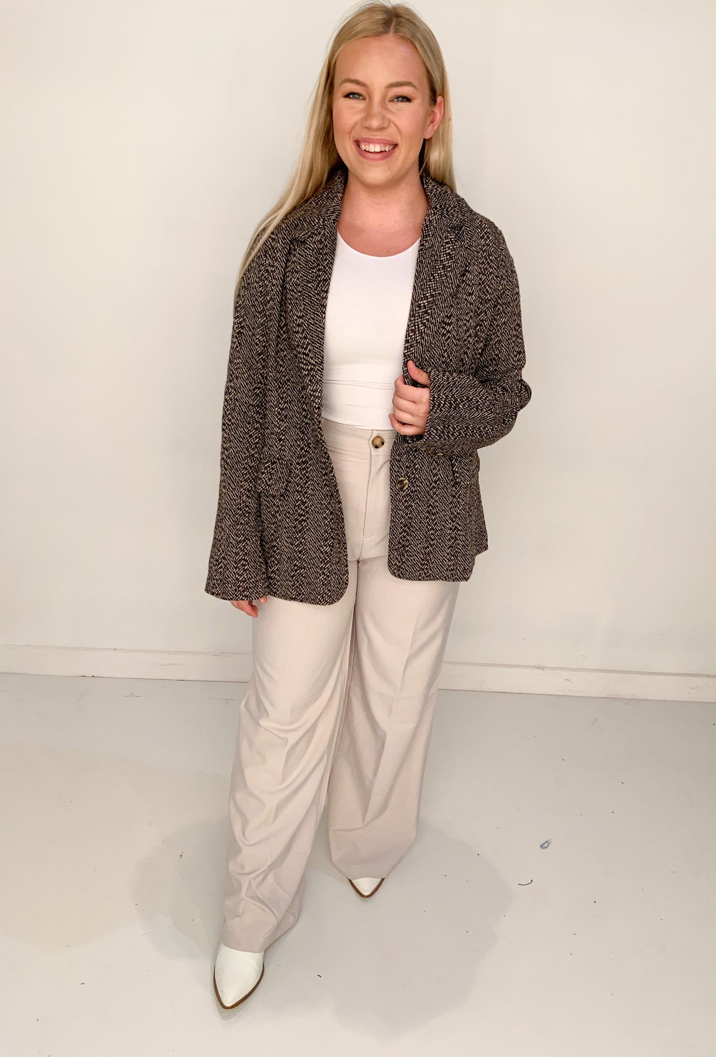 Hilda Modern Style Herringbone Blazer, Mocha Multi