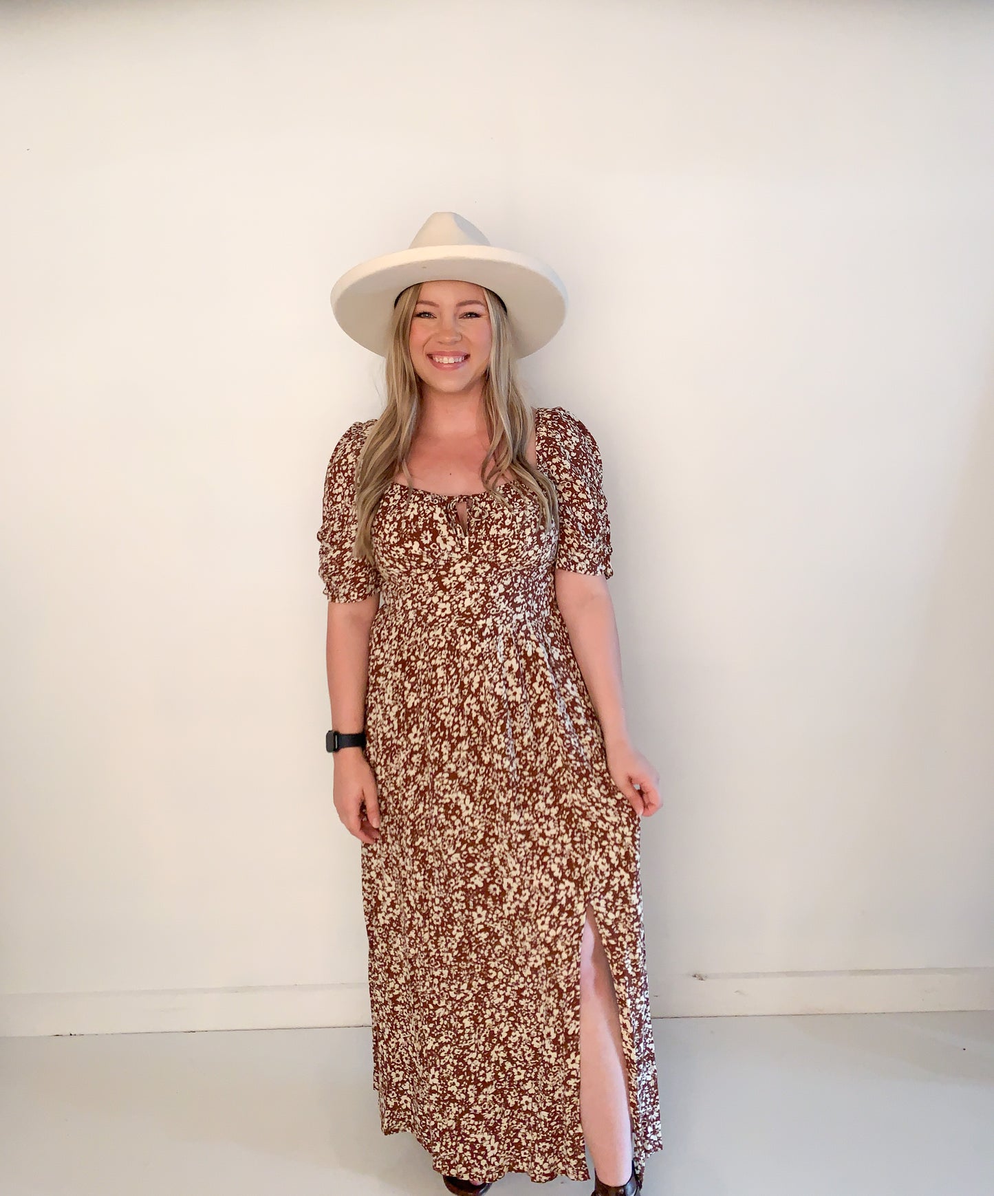Sutton Floral Print Dress with Sweetheart Neckline, Brown
