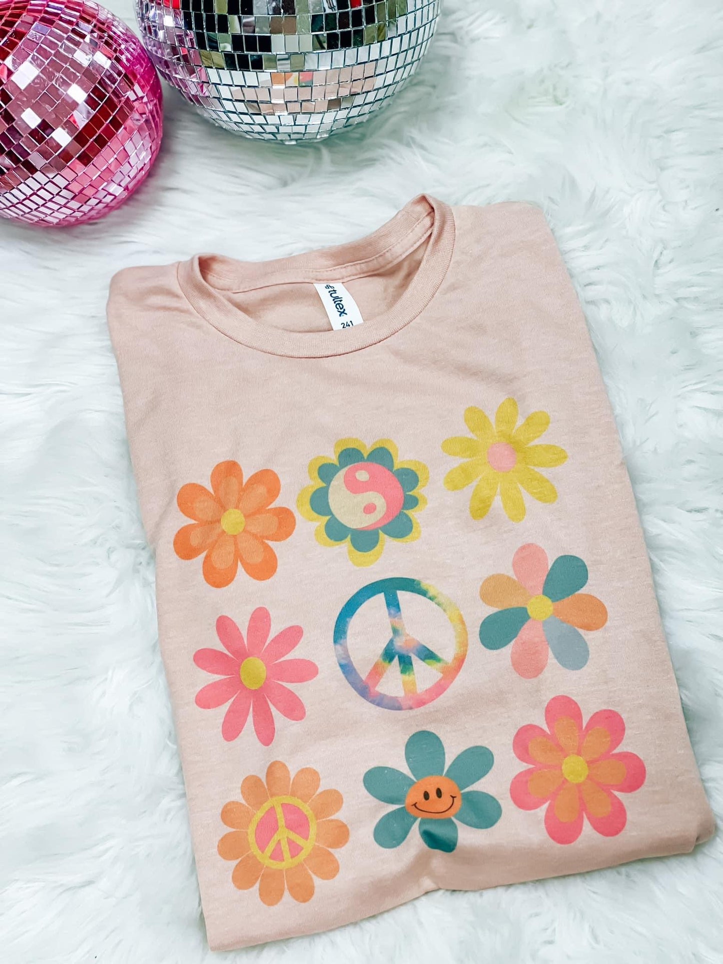 Retro Flower Graphic Tee, Peach