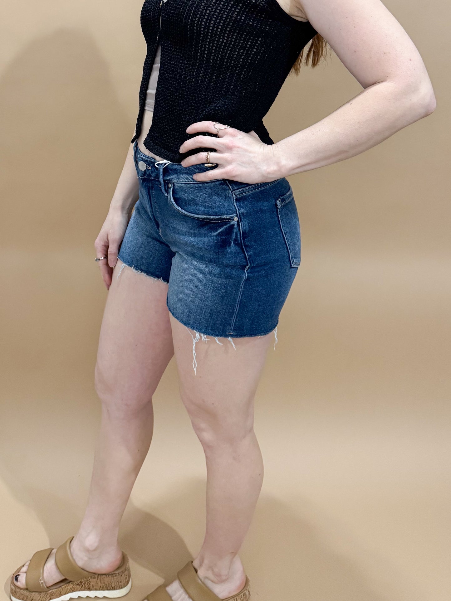 MJ Dark Wash Raw Hem Denim Shorts, Risen