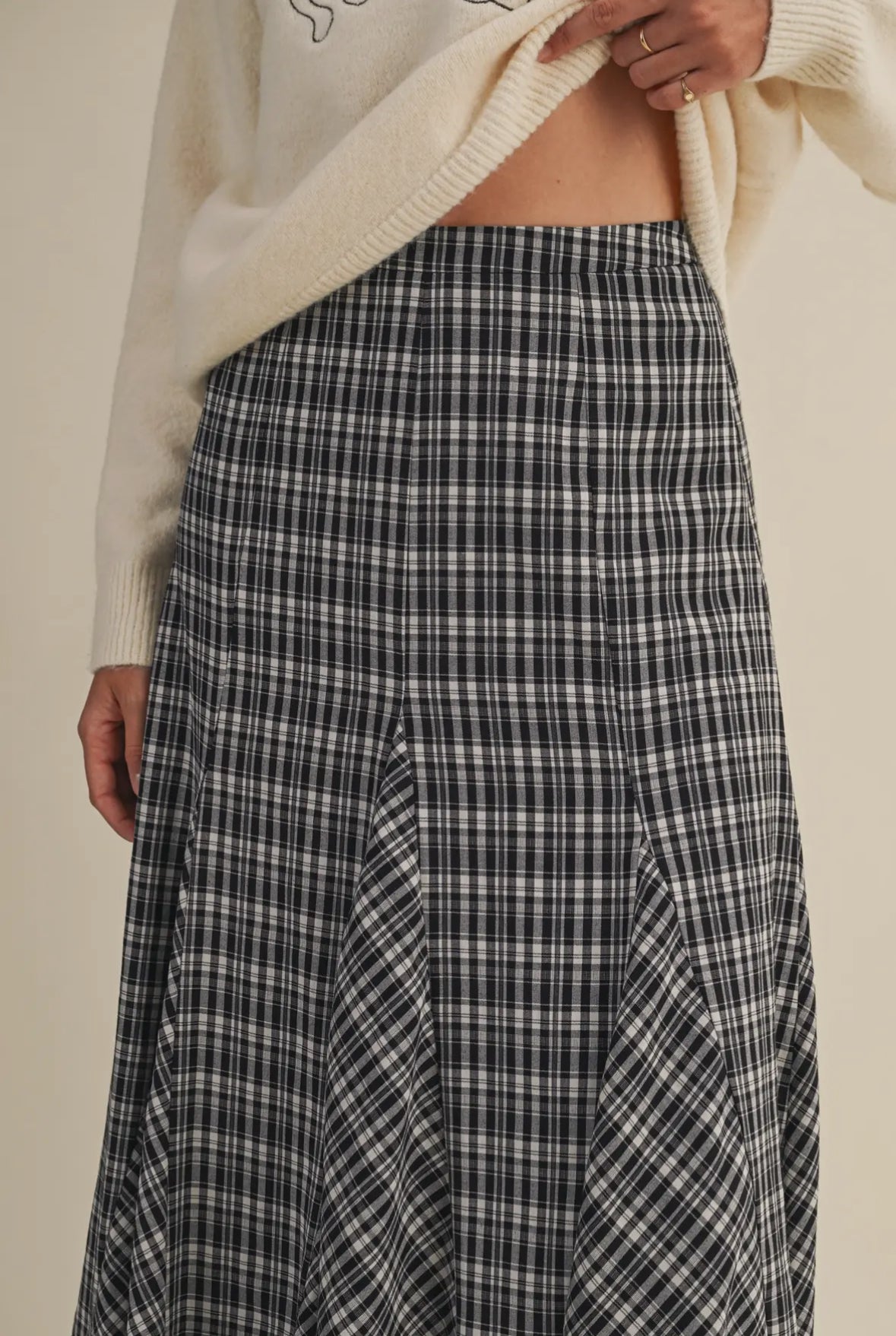 Jinger Plaid Godet Maxi Skirt, Black