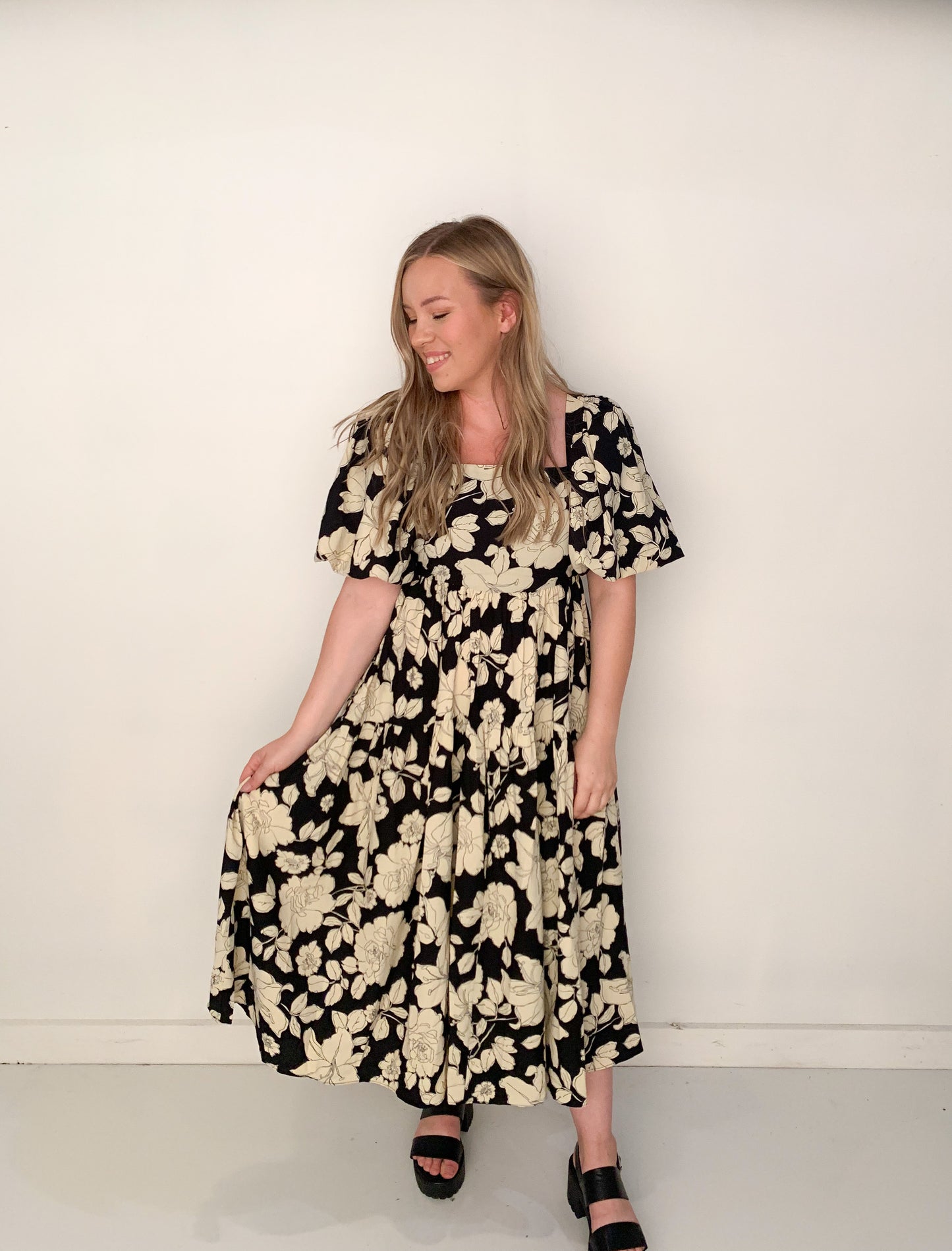 Ruthie Floral Print Midi Dress, Black