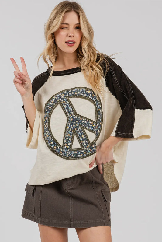 Sylvi Peace Sign Appliqué Boxy Tee, Ivory / Black