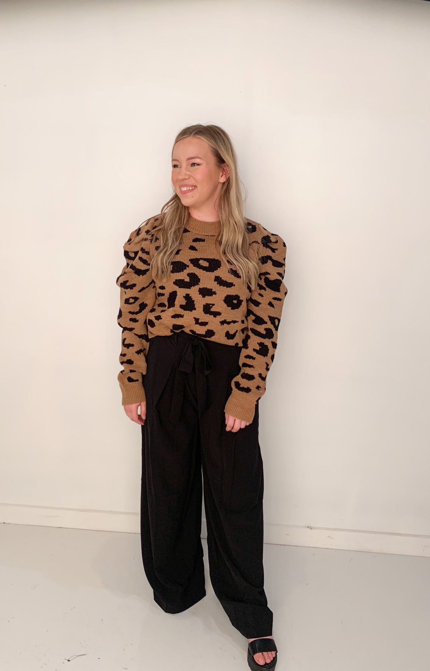 Renda Leopard Puff Sleeve Sweater, Brown