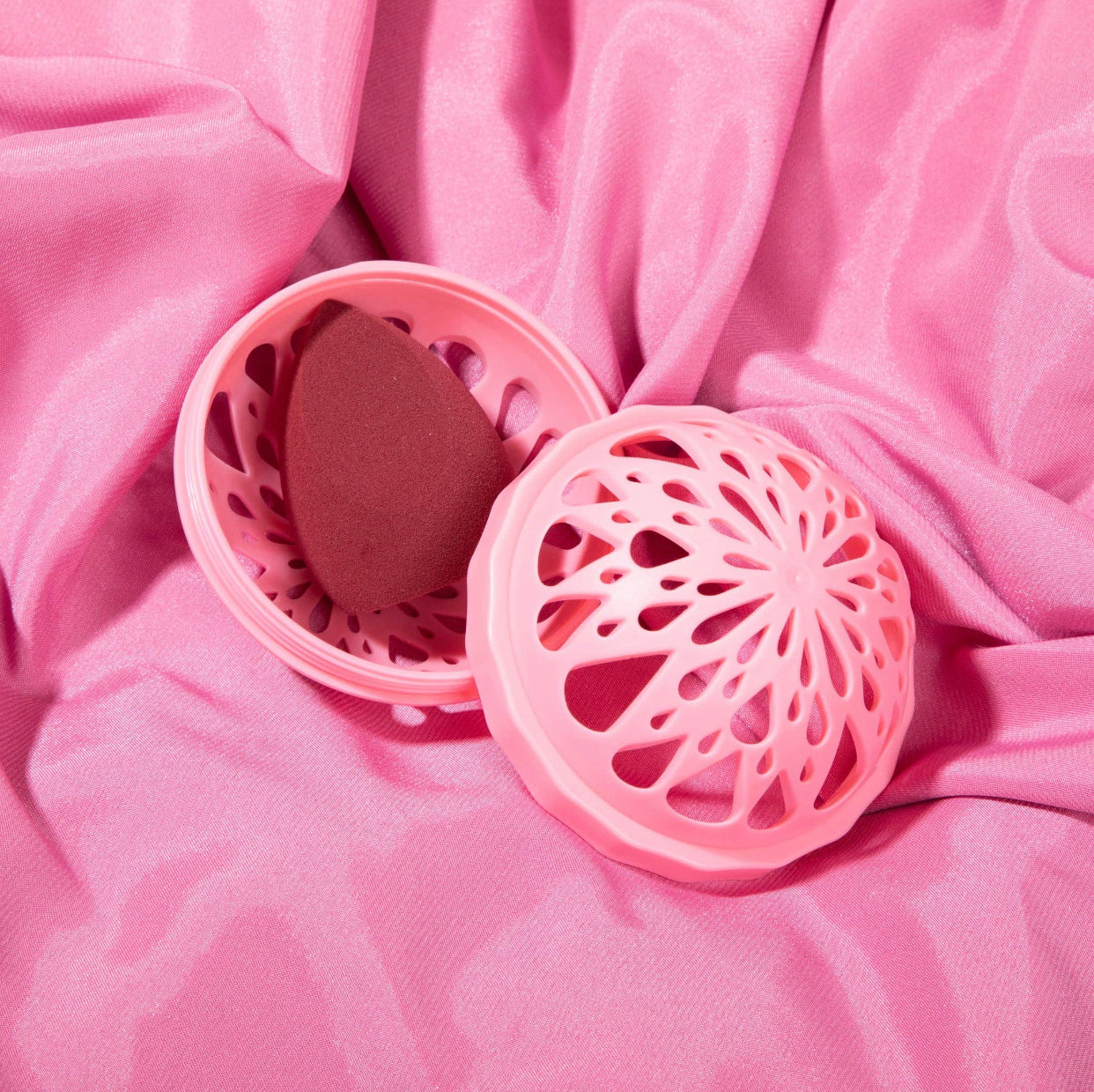 The Sponge by MakeUp Eraser
