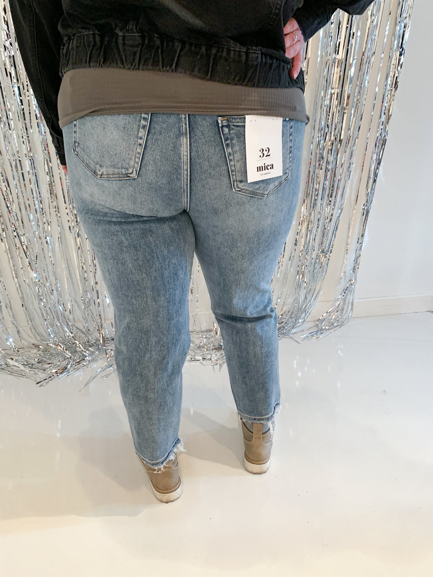 Gloria Super High Rise Tapered Crop Jeans, Mica Denim